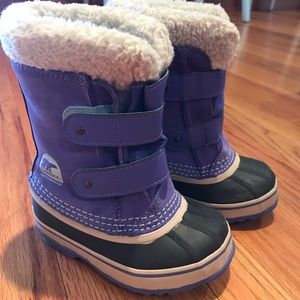 Sorel Girls Snow Boots - Great Condition
